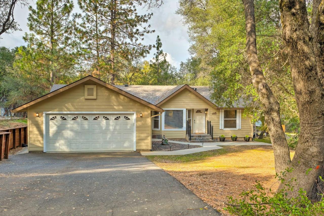 Groveland Gem With Deck, Game Room And Much More! Buitenkant foto